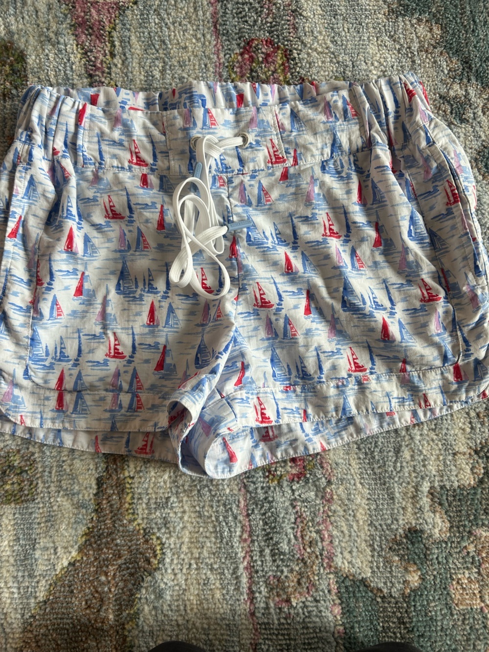 Vineyard Vines Performance White Shorts with Red & Blue Sail Motif